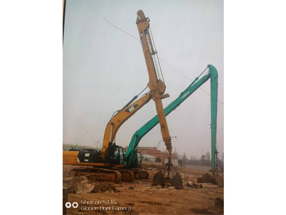 長臂挖機(jī)出租